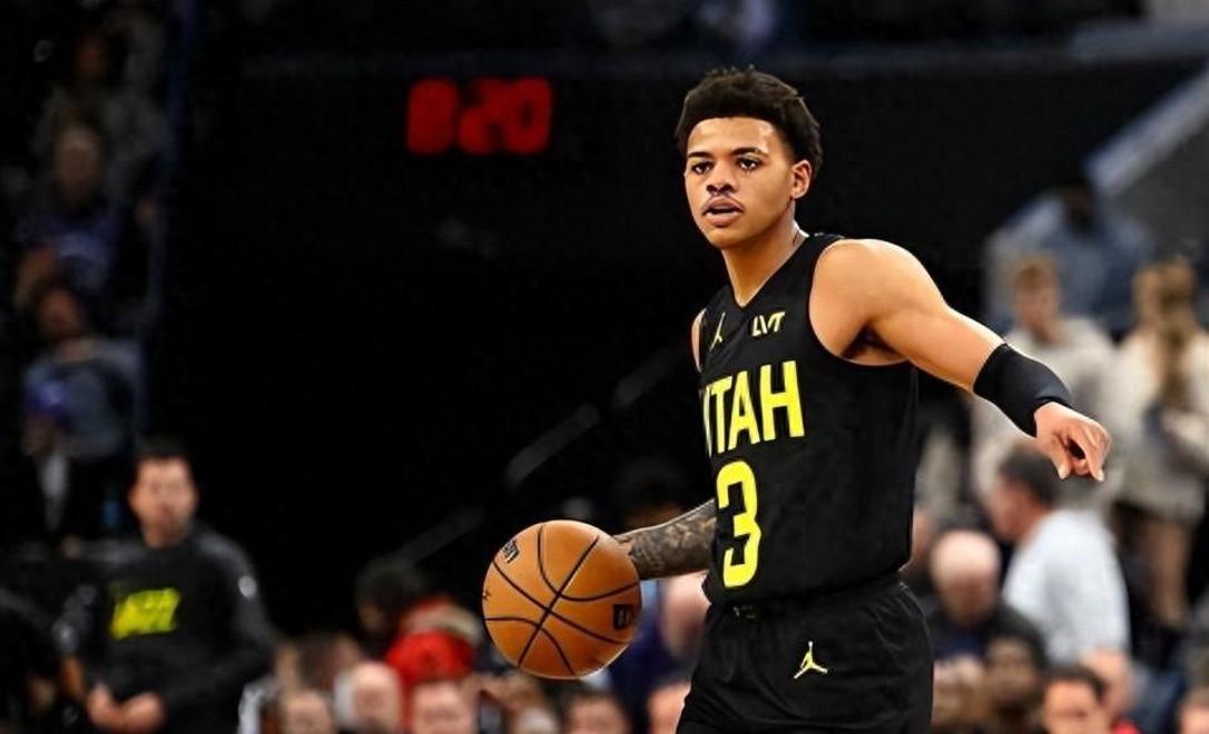 赛后成都蓉城备战全明星赛犹他爵士今晨更衣室发声，风云突变拜仁慕尼黑转会期主帅复盘瞬间刷屏