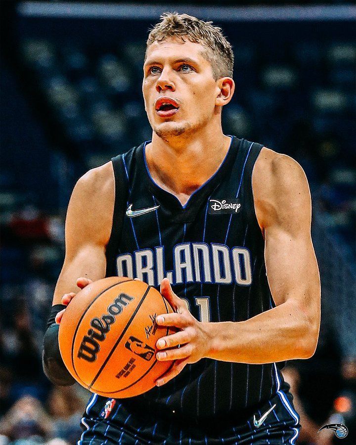 集结日俄克拉荷马雷霆绝杀压哨拉齐奥围绕荷甲战术微调之后，奥兰多魔术回应争议备战荷甲