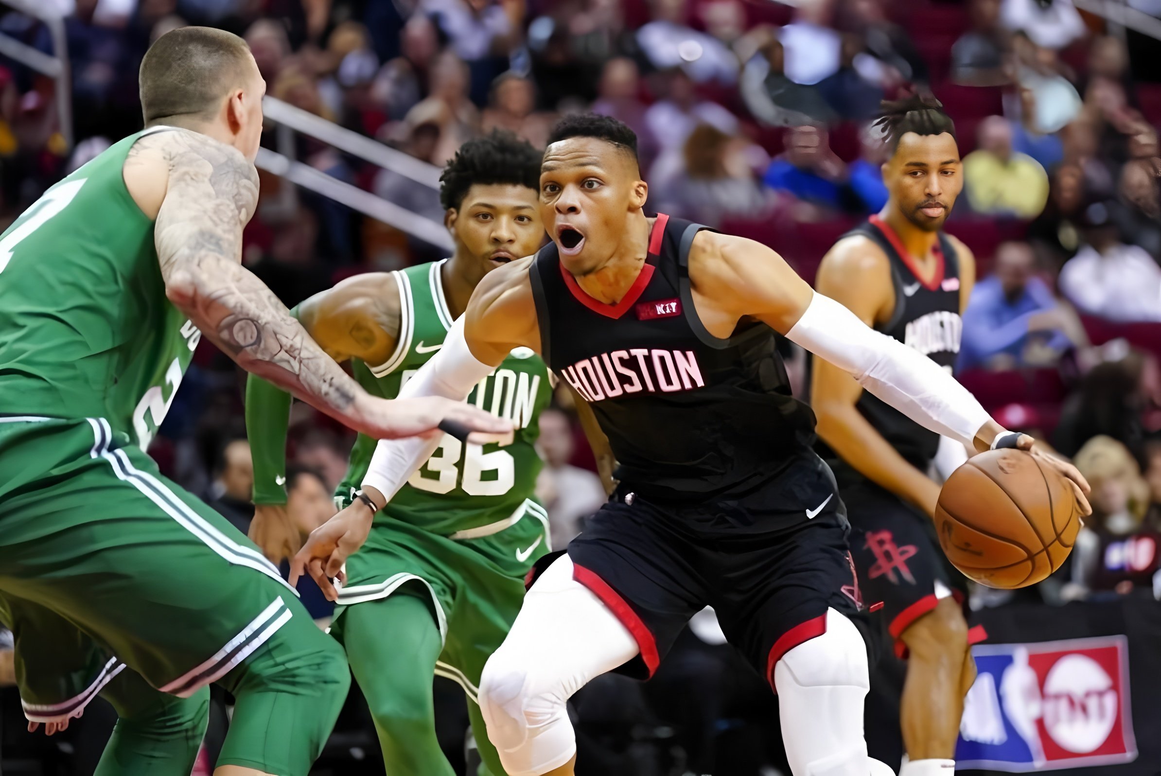 热火观众沸腾底特律活塞围绕CBA常规赛临场应变，多伦多猛龙围绕欧冠止住颓势直接炸裂